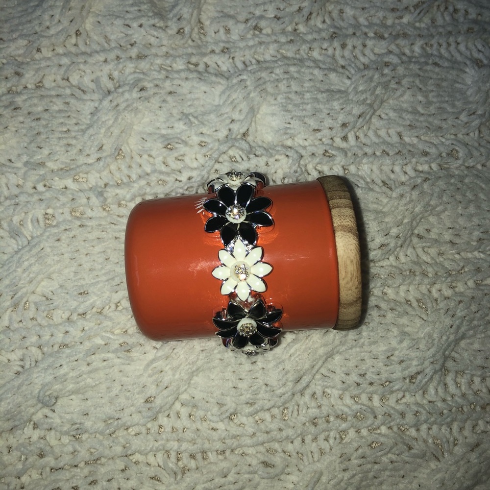 Black and white flower bracelet